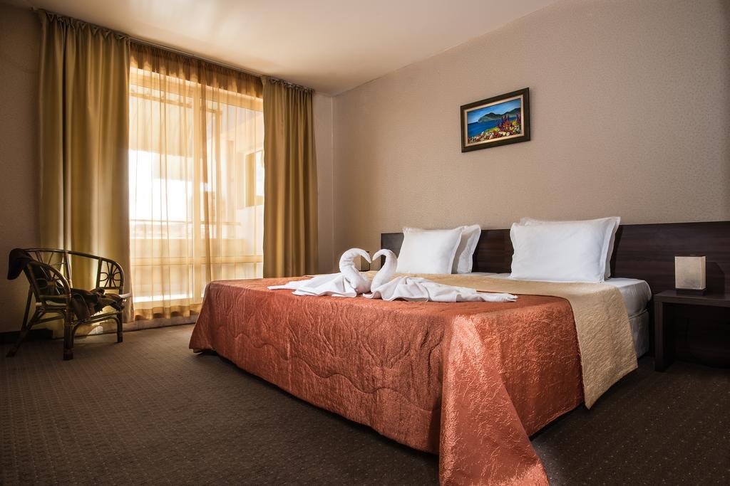 Flagman Hotel Sozopol Buitenkant foto